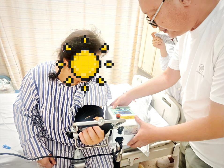 Engineers Visit a Hospital in Jiangsu | Elbow Joint Rehabilitation Device Makes Postoperative Rehabilitation More Scientific